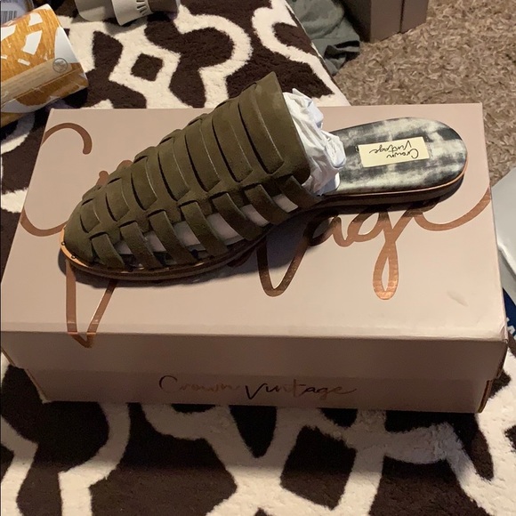 Mules - BNWOB - Picture 1 of 3